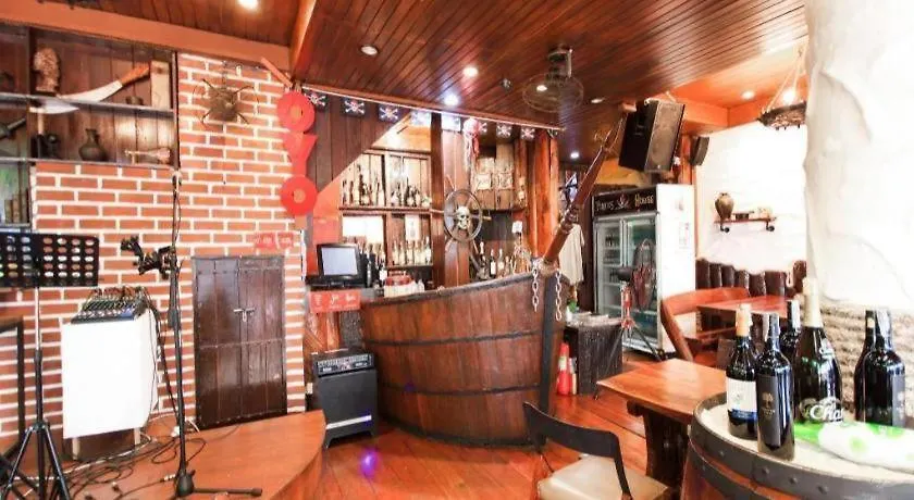 Oyo 1103 Pirates House Hotel Phi Phi Don 2*,