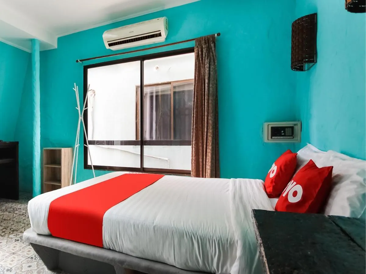 Oyo 1103 Pirates House Hotel Phi Phi Don 2*,  Thailand